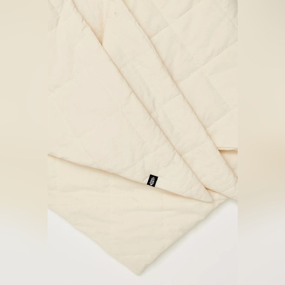 FP Movement by Free People Triangle Quilted Scarf in Ivory New Without Tags - Picture 2 of 8